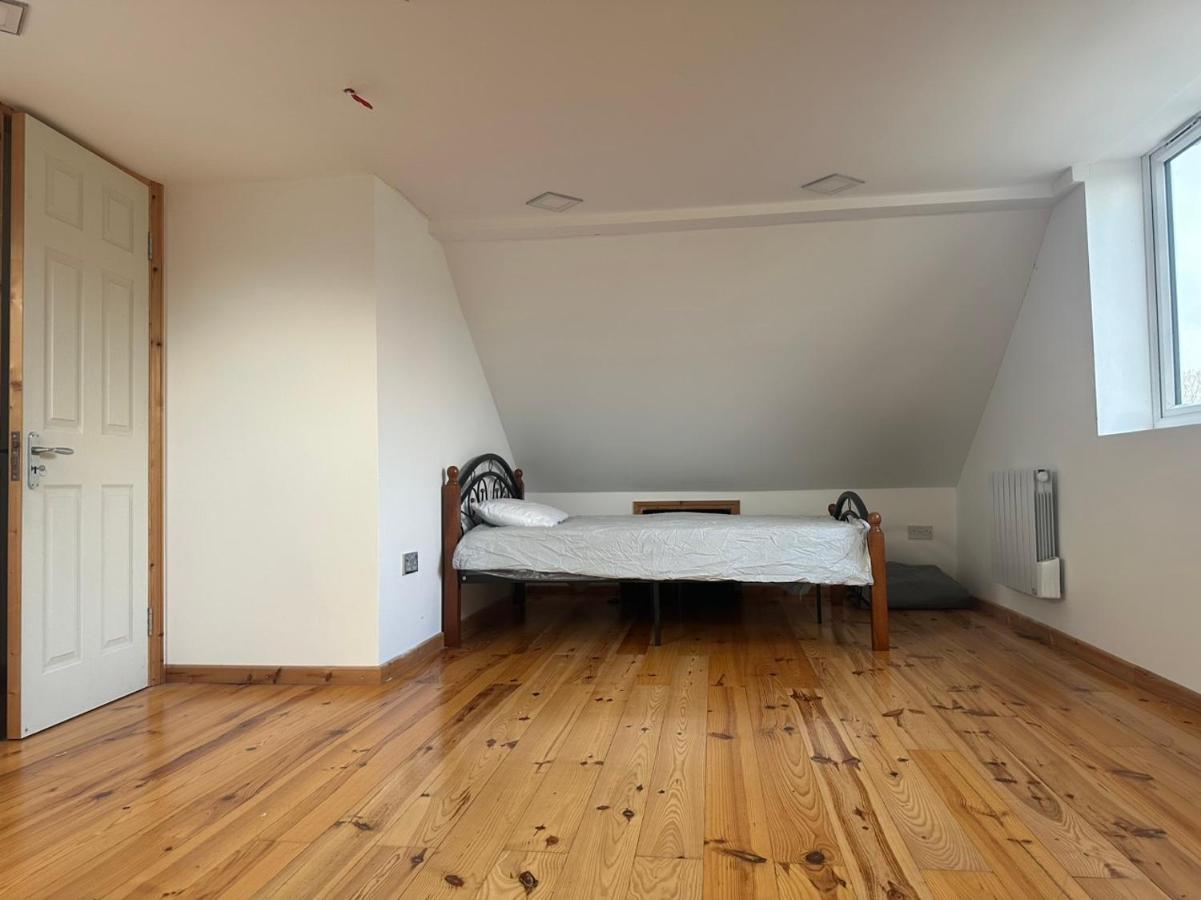Tran Homestay Лондон Экстерьер фото